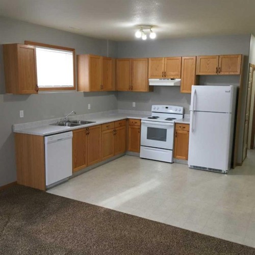 9002 63 Avenue, Grande Prairie, AB - Indoor Photo Showing Kitchen With Double Sink
