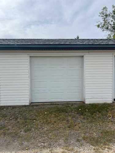 #3-1006 3Rd Avenue, Beaverlodge, AB - Outdoor