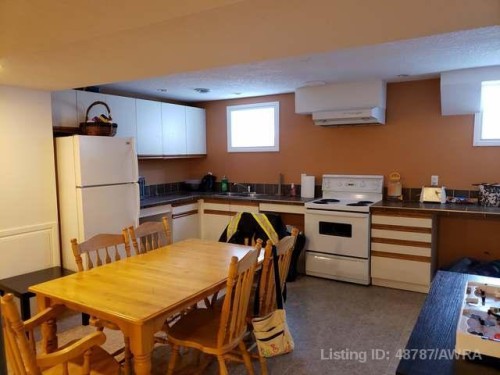 10850 98 Ave, Grande Cache, AB 