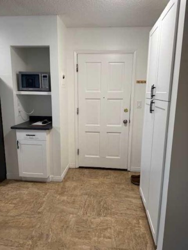 202-11114 Hoppe, Grande Cache, AB 