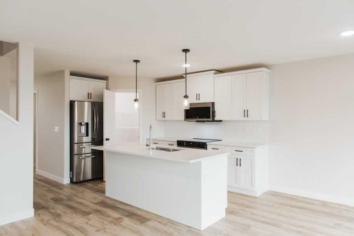 11421 95 Street, Clairmont, AB - Indoor Photo Showing Kitchen With Stainless Steel Kitchen With Upgraded Kitchen