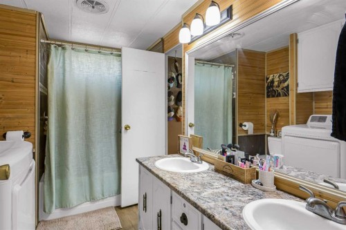 74078 Range Road 13, Debolt, AB - Indoor Photo Showing Bathroom