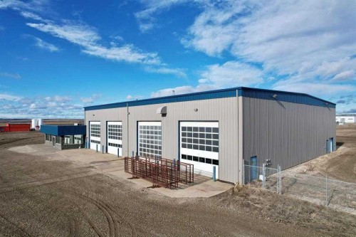 100 3Rd Street, Beaverlodge, AB 