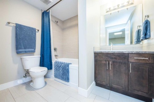 8861 85A Avenue, Grande Prairie, AB - Indoor Photo Showing Bathroom