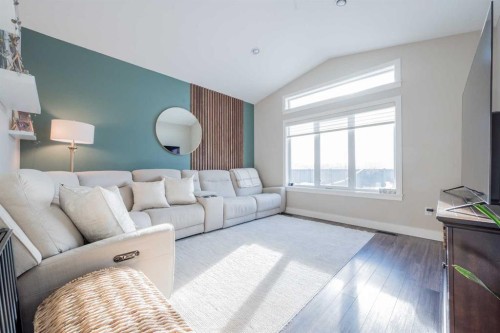 8861 85A Avenue, Grande Prairie, AB - Indoor Photo Showing Living Room