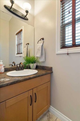 11102 67 Avenue, Grande Prairie, AB - Indoor Photo Showing Bathroom