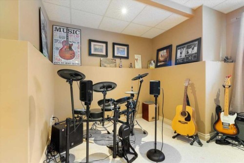 11102 67 Avenue, Grande Prairie, AB - Indoor Photo Showing Gym Room