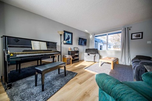 10226 111 Avenue, Grande Prairie, AB - Indoor