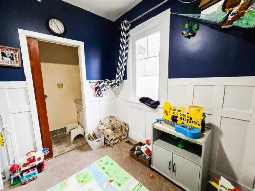 4704 47 Avenue, Spirit River, AB - Indoor
