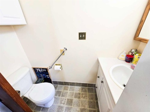 4704 47 Avenue, Spirit River, AB - Indoor Photo Showing Bathroom