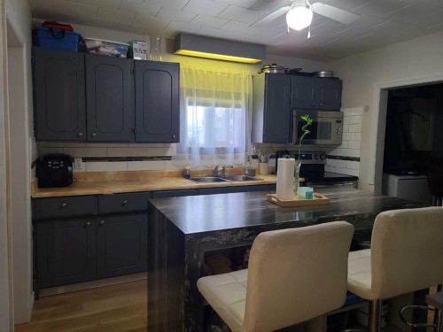 5217 50 Street, Eaglesham, AB - Indoor