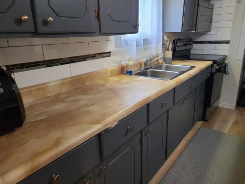 5217 50 Street, Eaglesham, AB - Indoor Photo Showing Kitchen With Double Sink