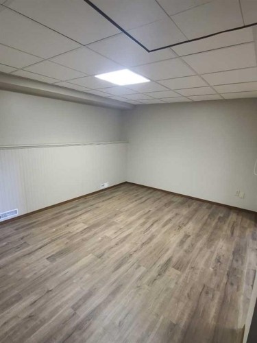 411 4Th Street, Mclennan, AB - Indoor
