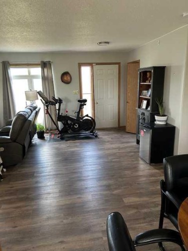 18142 Township Road 1102, Rural Mackenzie County, AB - Indoor Photo Showing Gym Room