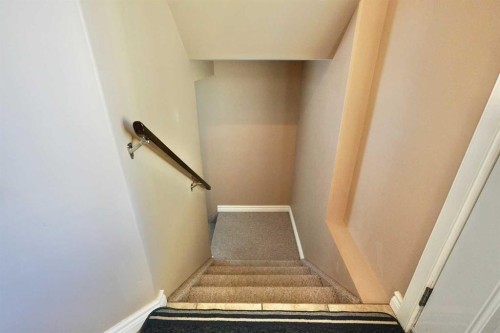 9122 130 Avenue, Peace River, AB - Indoor Photo Showing Other Room