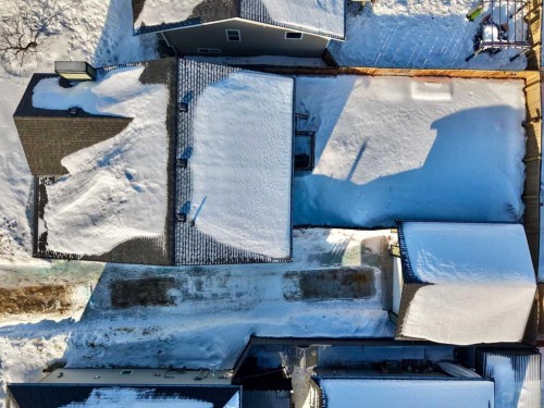 9122 130 Avenue, Peace River, AB - Outdoor