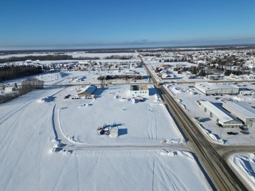 9901 94 Ave, La Crete, AB 