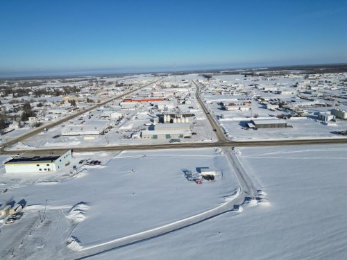 9901 94 Ave, La Crete, AB 