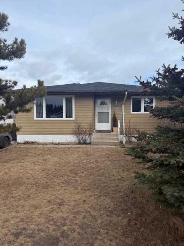 11510 Manning, Grande Cache, AB - Outdoor