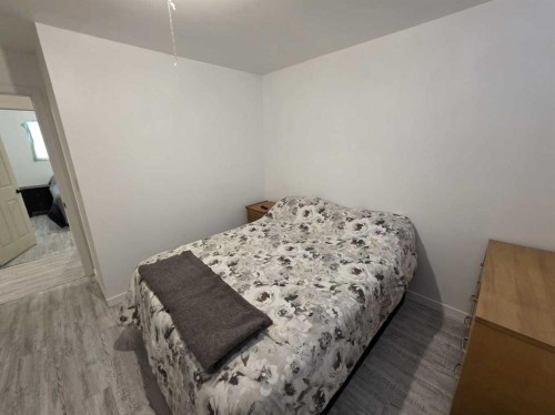 114 3 Avenue, Mclennan, AB - Indoor Photo Showing Bedroom