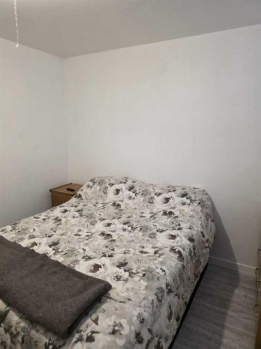 114 3 Avenue, Mclennan, AB - Indoor Photo Showing Bedroom