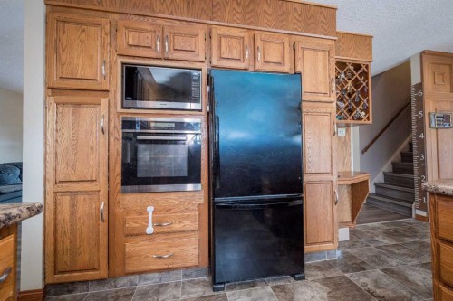 9818 75 Avenue, Grande Prairie, AB - Indoor