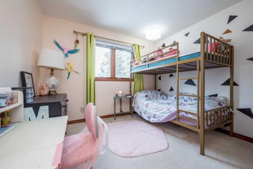 9818 75 Avenue, Grande Prairie, AB - Indoor Photo Showing Bedroom