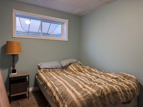 11404 105 Avenue, Fairview, AB - Indoor Photo Showing Bedroom