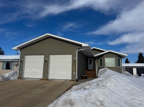 11404 105 Avenue, Fairview, AB - Outdoor