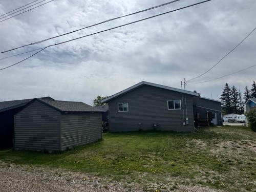 11404 105 Avenue, Fairview, AB 