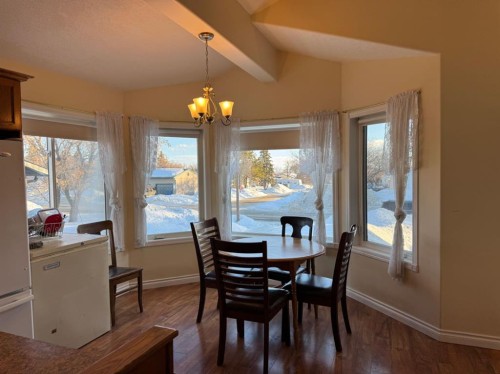 11404 105 Avenue, Fairview, AB - Indoor Photo Showing Dining Room