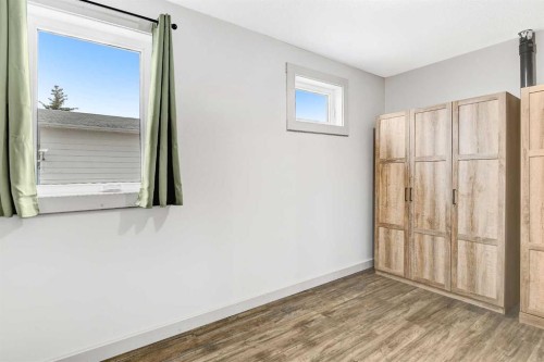 10320 105 Avenue, Hythe, AB - Indoor Photo Showing Other Room