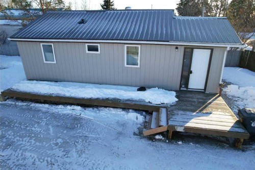 10320 105 Avenue, Hythe, AB - Outdoor