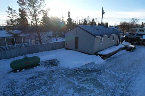 10320 105 Avenue, Hythe, AB - Outdoor
