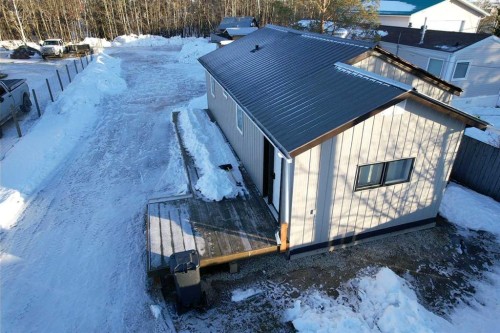 10320 105 Avenue, Hythe, AB - Outdoor With Deck Patio Veranda
