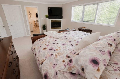 711044 Range Road 55, Grande Prairie, AB - Indoor Photo Showing Bedroom