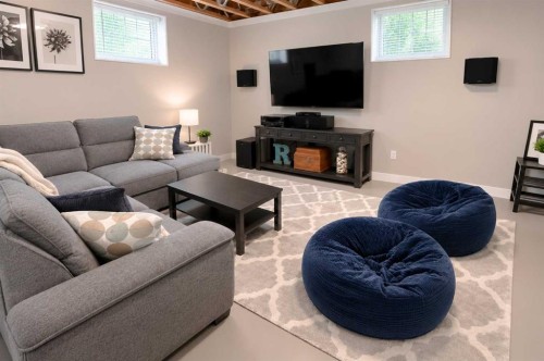 711044 Range Road 55, Grande Prairie, AB - Indoor Photo Showing Living Room