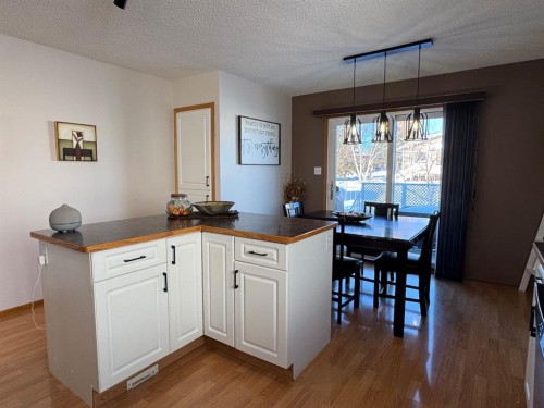11608 106 Avenue, Fairview, AB - Indoor