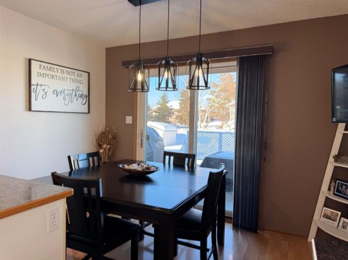 11608 106 Avenue, Fairview, AB - Indoor Photo Showing Dining Room