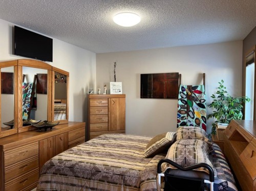 11608 106 Avenue, Fairview, AB - Indoor Photo Showing Bedroom