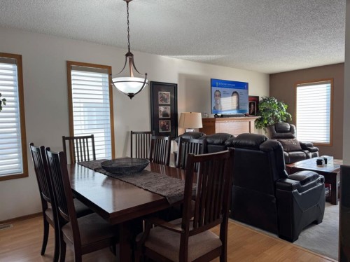 11608 106 Avenue, Fairview, AB - Indoor Photo Showing Dining Room