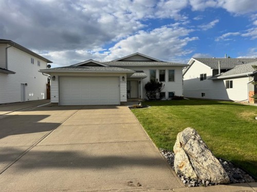 11608 106 Avenue, Fairview, AB - Outdoor With Facade