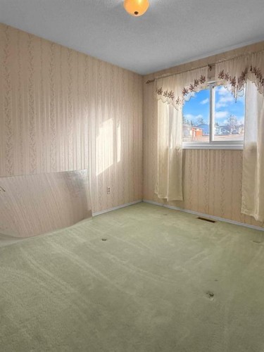 10357 99Th Avenue, Grande Cache, AB - Indoor Photo Showing Other Room