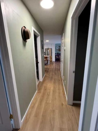 27 Bison Crescent, High Level, AB - Indoor Photo Showing Other Room