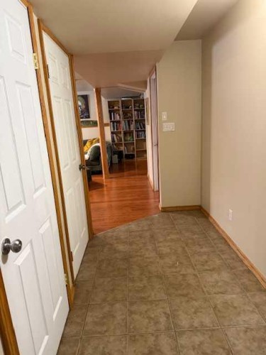 27 Bison Crescent, High Level, AB - Indoor Photo Showing Other Room