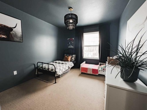 9606 107, La Crete, AB - Indoor Photo Showing Bedroom