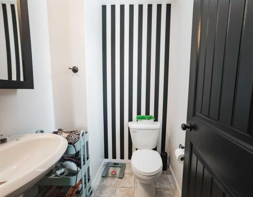9606 107, La Crete, AB - Indoor Photo Showing Bathroom