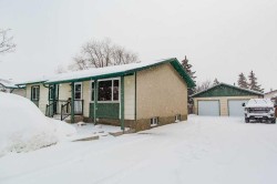 9233 99 Avenue  Grande Prairie, AB T8V 3X4