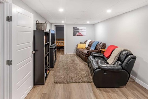 9709 102 Avenue, Clairmont, AB - Indoor