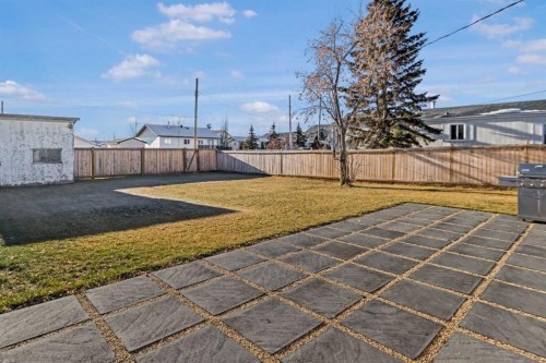 9709 102 Avenue, Clairmont, AB - Outdoor